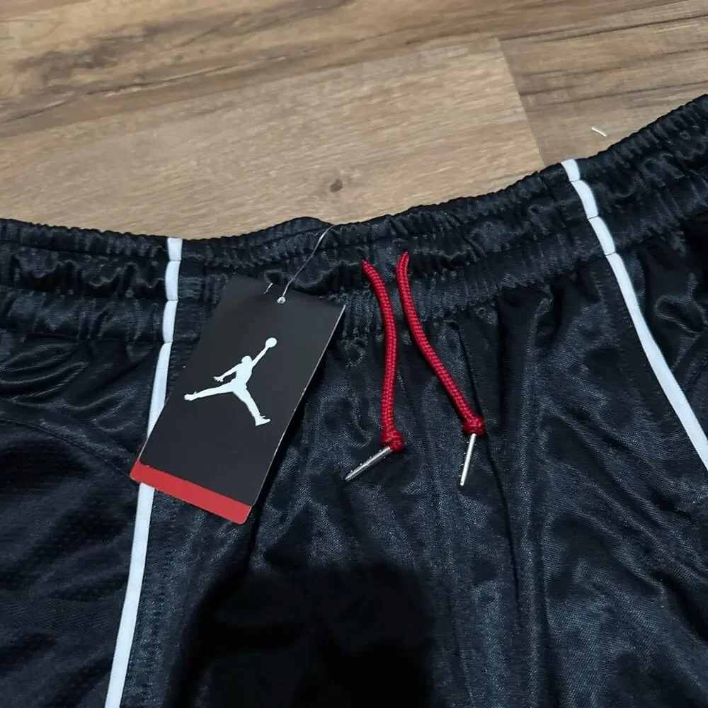 2012 Air Jordan Chicago Silky Dazzle Shiny Vintage Basketball 395417-012 Shorts